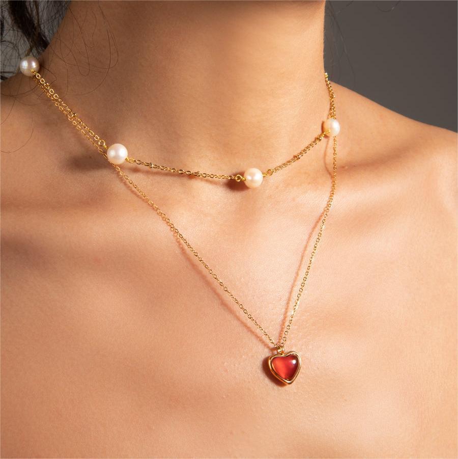 JARVELLE™ Heart-shaped necklace